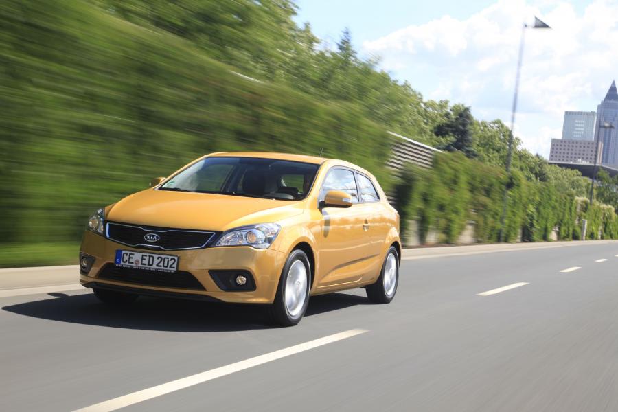  Kia pro_cee&rsquo;d EcoDynamics 2011 года  (фото 72 из 133)